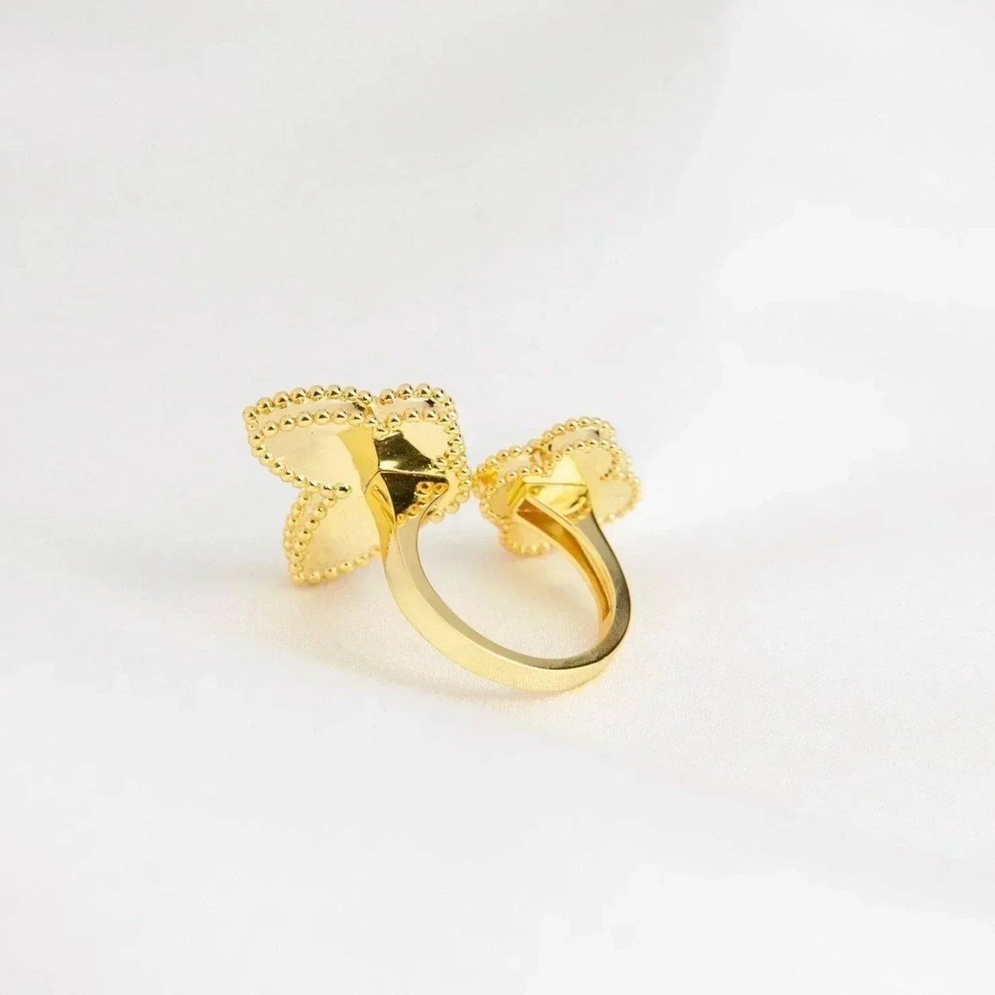 [Radiant Gem]¯LUCKY BETWEEN THE FINGER RING
