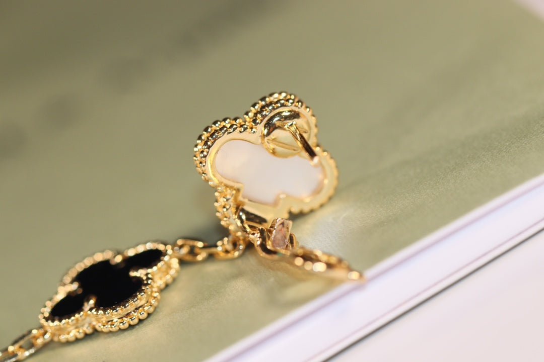 [Radiant Gem]¯CLOVER EARRINGS GOLD ONYX MOP 3 MOTIF