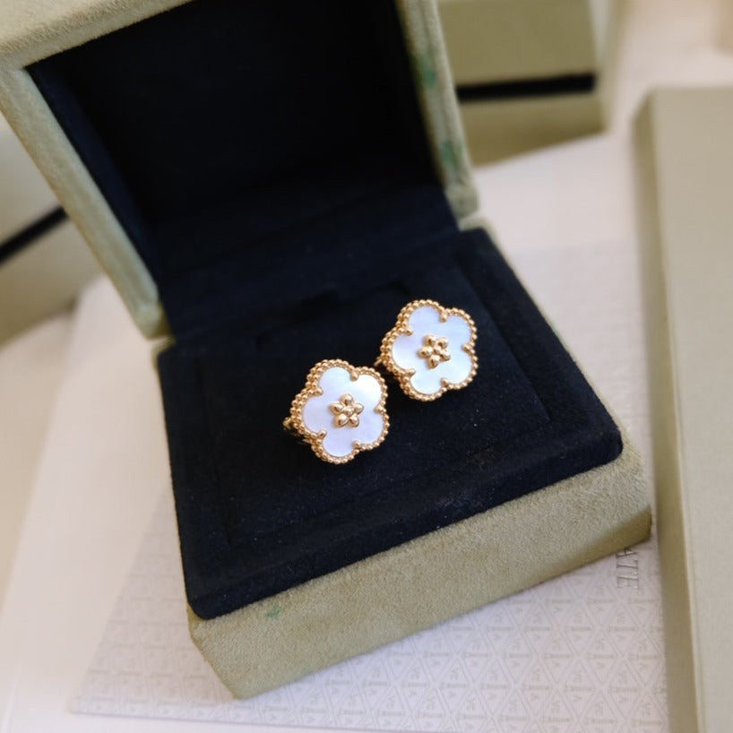 [Radiant Gem]¯LUCKY PINK GOLD WHITE MOP EARRINGS