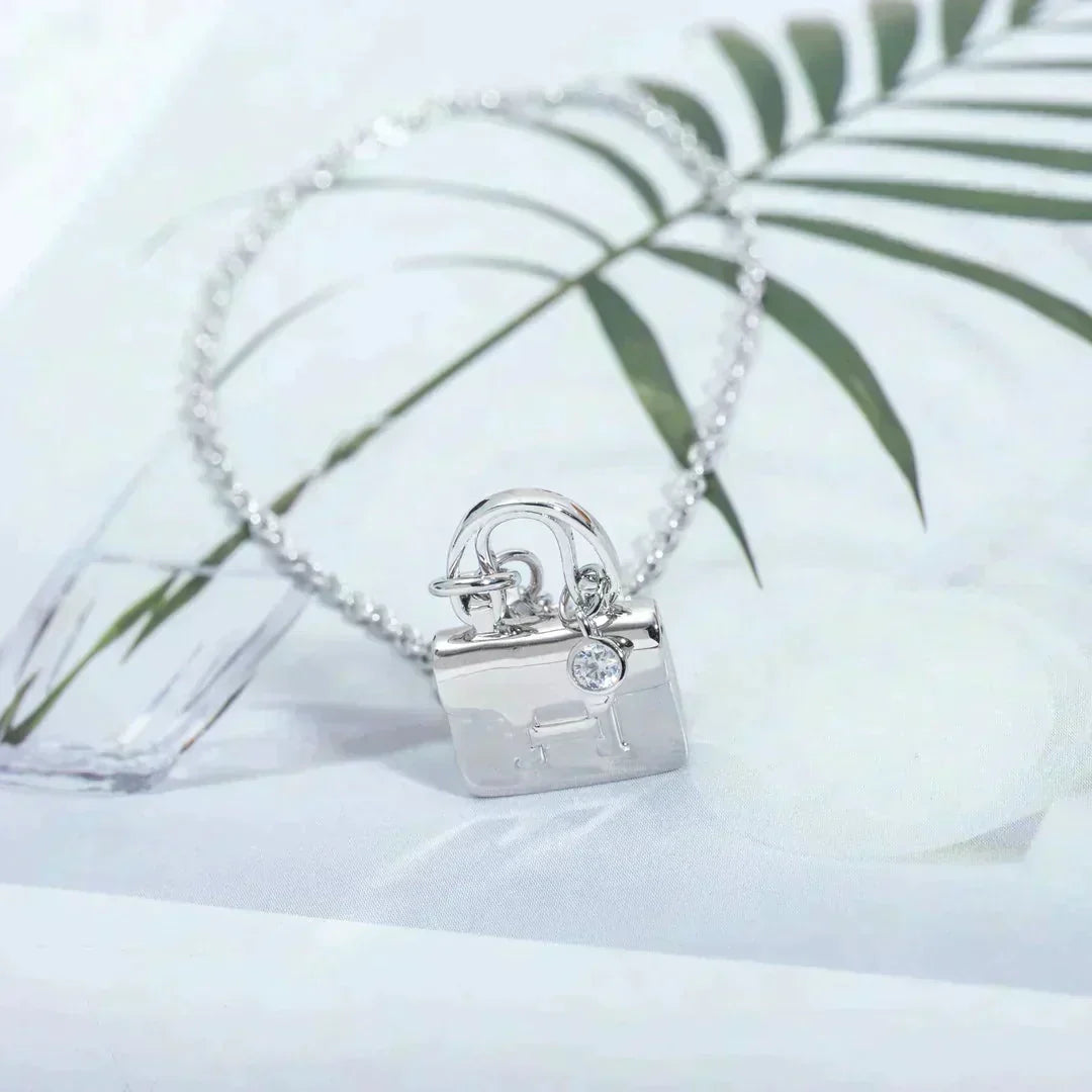 [Radiant Gem]¯AMULETTE PEDANT SILVER NECKLACE