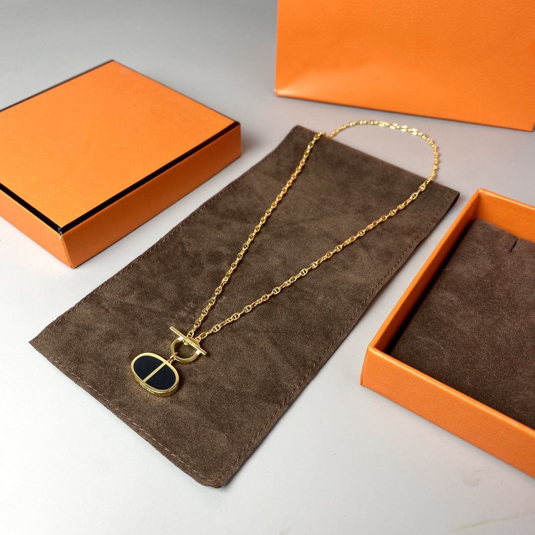 [Radiant Gem]¯CHAINE VERSO BLACK CERAMIC NECKLACE