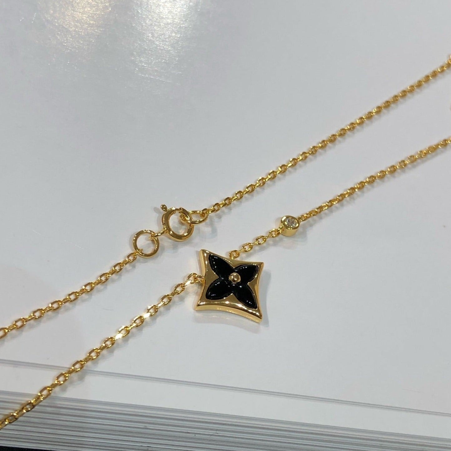 [Radiant Gem]¯STAR BLACK MOP NECKLACE