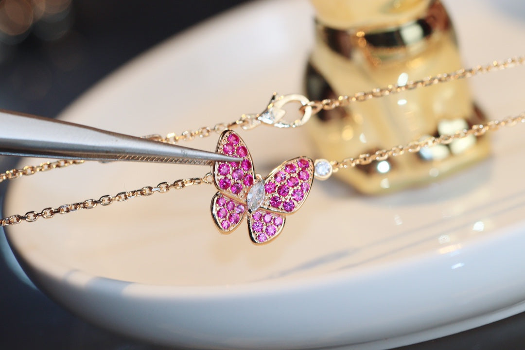[Radiant Gem]¯BUTTERFLY RED DIAMOND ROSE GOLD NECKLACE