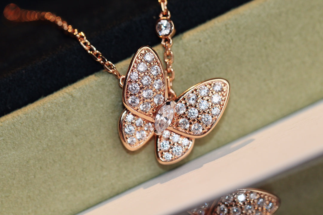 [Radiant Gem]¯BUTTERFLY DIAMOND NECKLACE