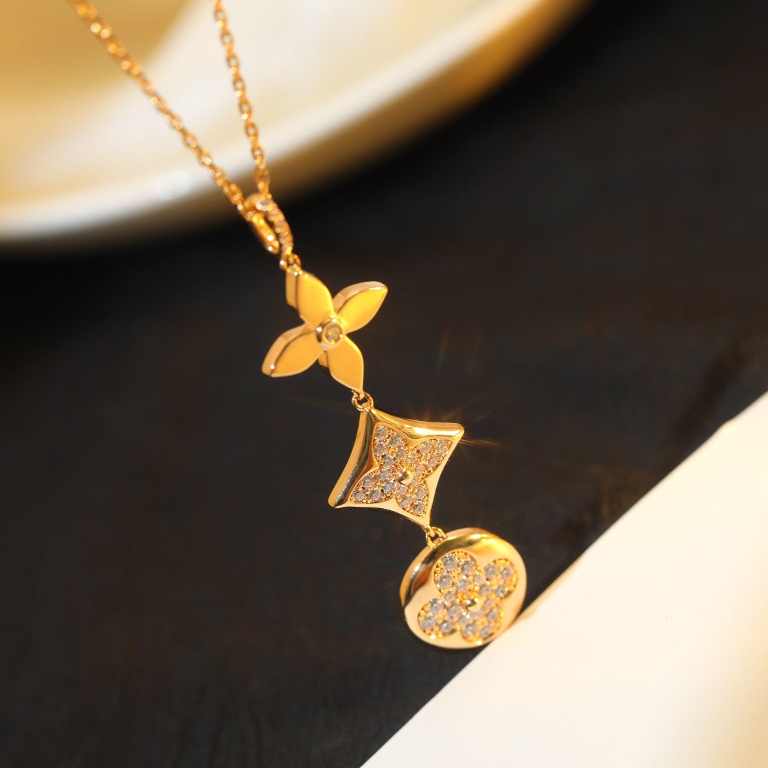 [Radiant Gem]¯STAR AND SUN DIAMOND PINK GOLD NECKLACE