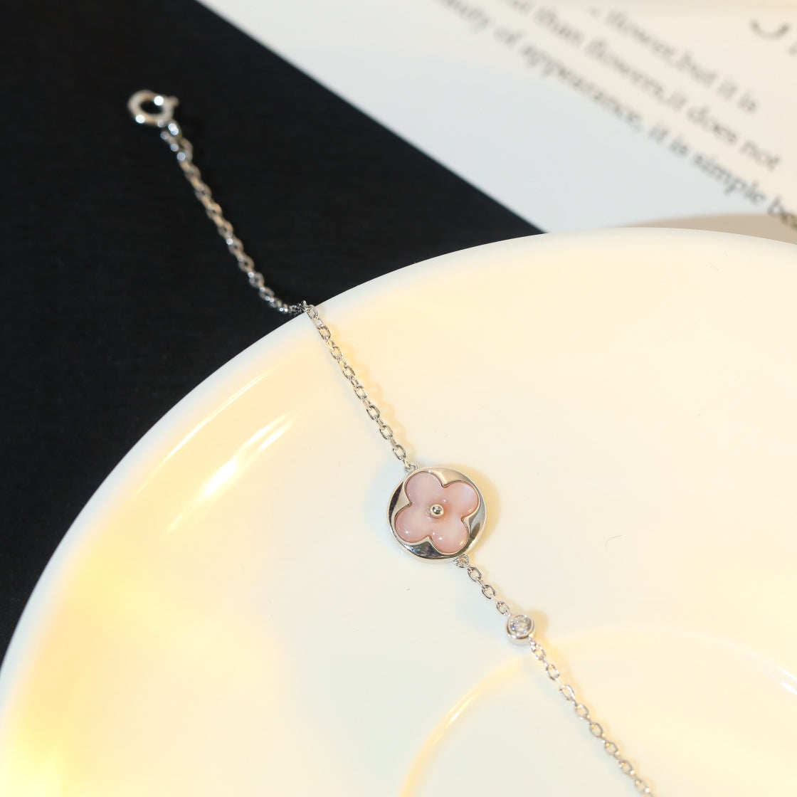 [Radiant Gem]¯SUN MOTIF PINK MOP SILVER BRACELET