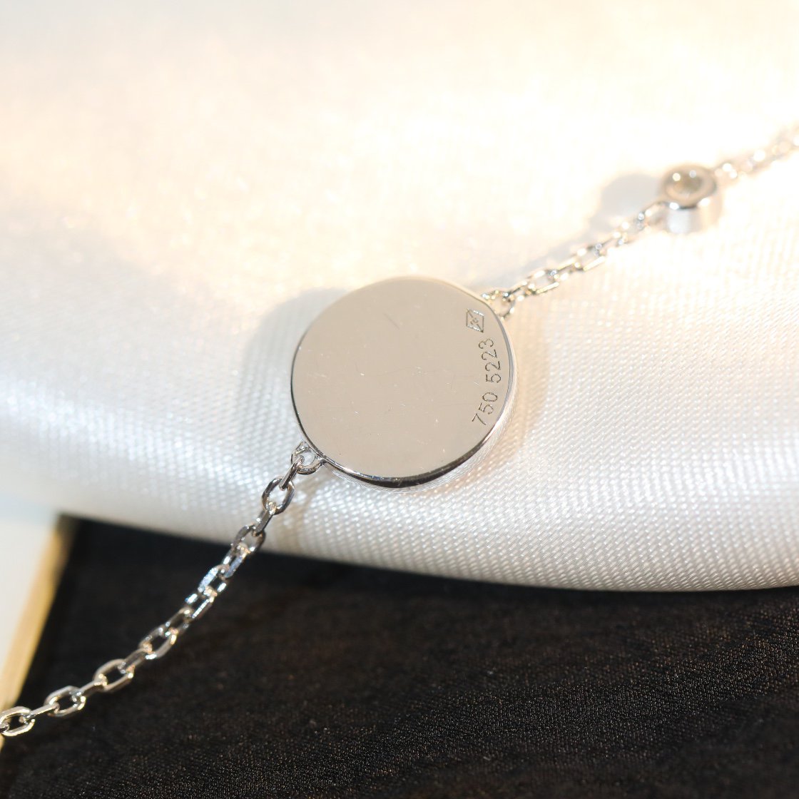 [Radiant Gem]¯SUN MOTIF PINK MOP SILVER BRACELET
