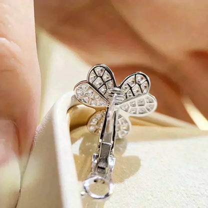 [Radiant Gem]¯CLOVER COMOS DIAMOND EARRINGS SILVER