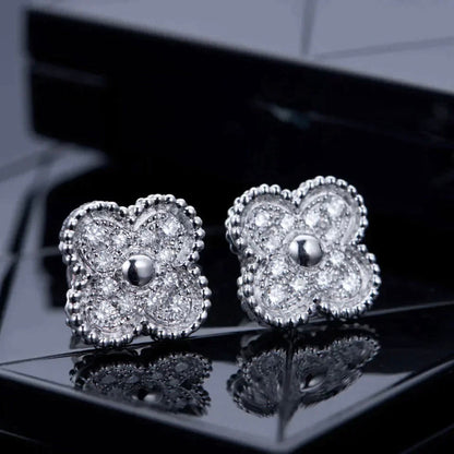 [Radiant Gem]¯CLOVER 1 MOTIFS DIAMOND STUD EARRINGS SILVER
