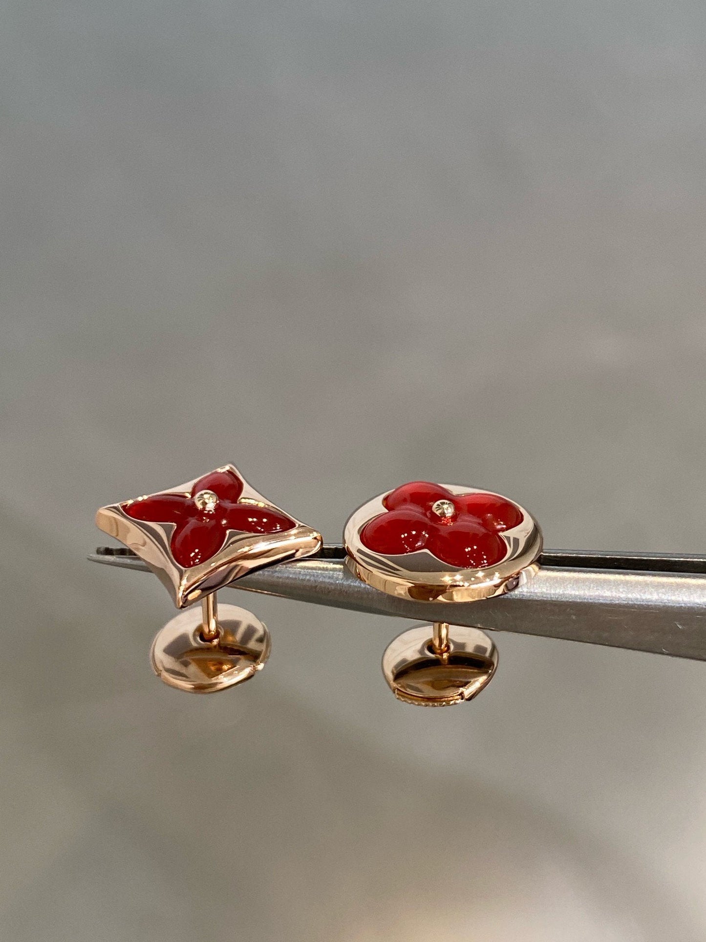[Radiant Gem]¯STAR AND SUN PINK GOLD CARNELIAN STUD EARRINGS