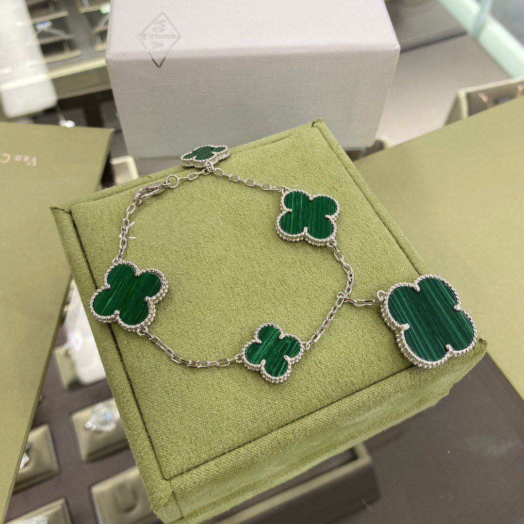 [Radiant Gem]¯CLOVER 5 MOTIFS SIVLER MALACHITE BRACELET