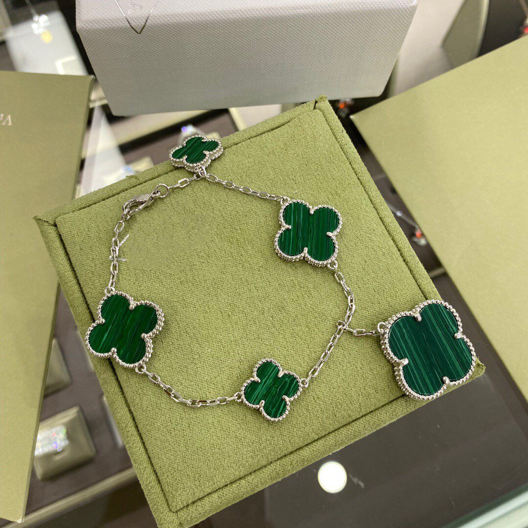 [Radiant Gem]¯CLOVER 5 MOTIFS SIVLER MALACHITE BRACELET