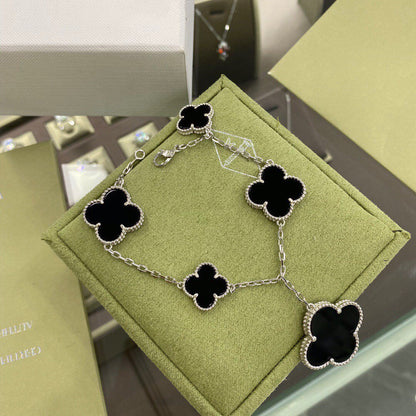 [Radiant Gem]¯CLOVER 5 MOTIFS SIVLER ONYX BRACELET