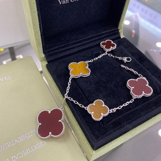 [Radiant Gem]¯CLOVER 5 MOTIFS SIVLER CARNELIAN TIGER EYE BRACELET