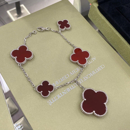 [Radiant Gem]¯CLOVER 5 MOTIFS SIVLER CARNELIAN BRACELET