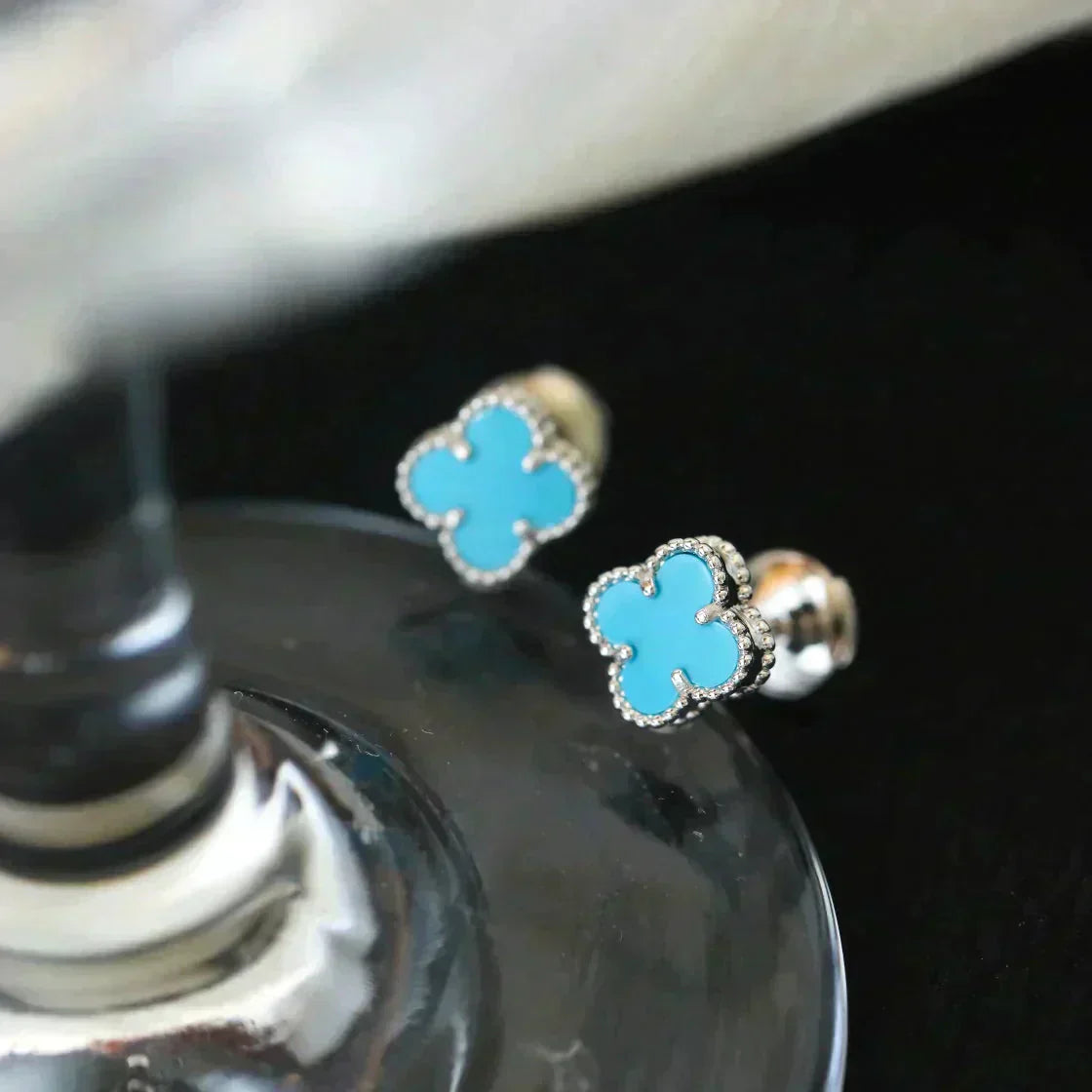 [Radiant Gem]¯CLOVER MINI 9.5MM ONYX STUD EARRINGS SILVER