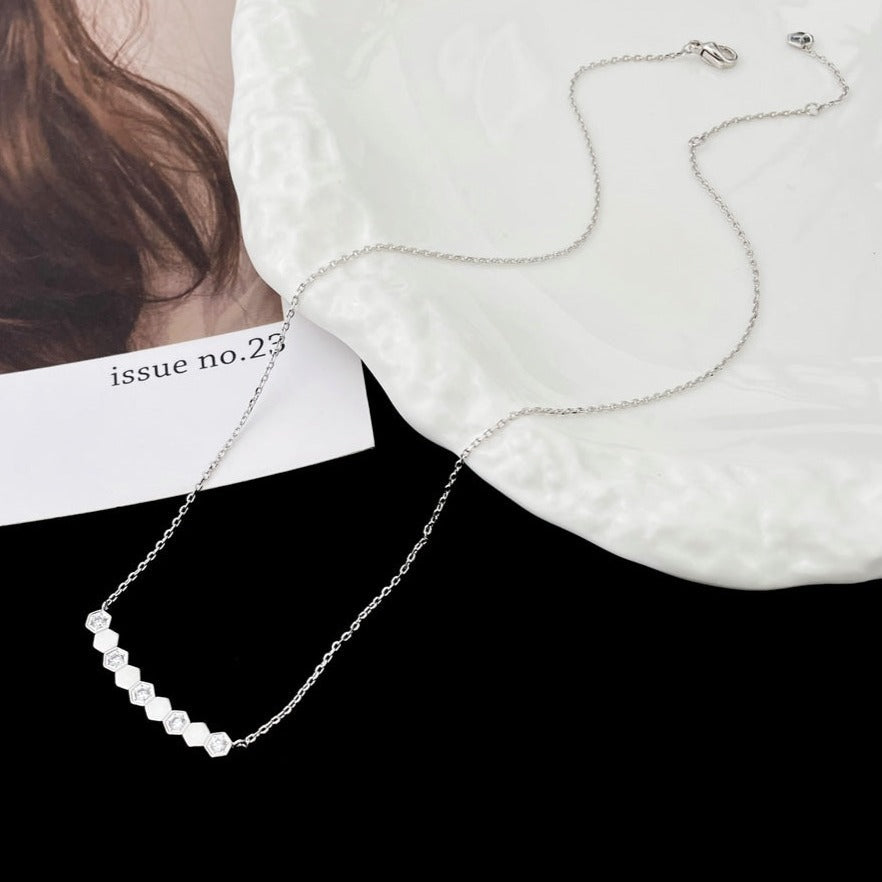 [Radiant Gem]¯BEE MY LOVE DIAMOND NECKLACE