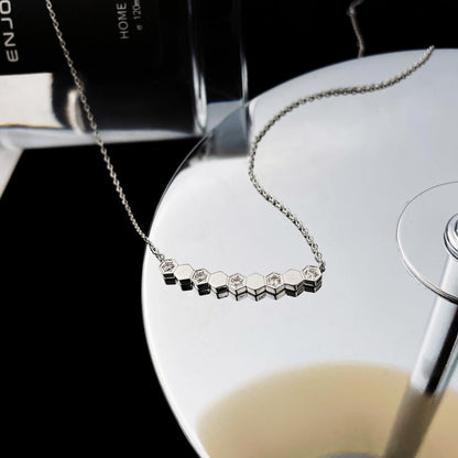 [Radiant Gem]¯BEE MY LOVE DIAMOND NECKLACE