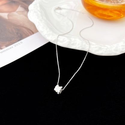 [Radiant Gem]¯BEE MINI PEDANT DIAMOND NECKLACE