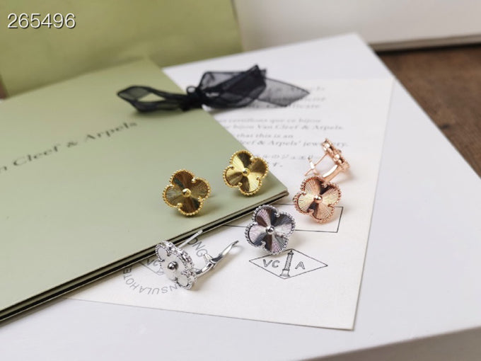 [Radiant Gem]¯CLOVER MEDIUM STUD EARRINGS