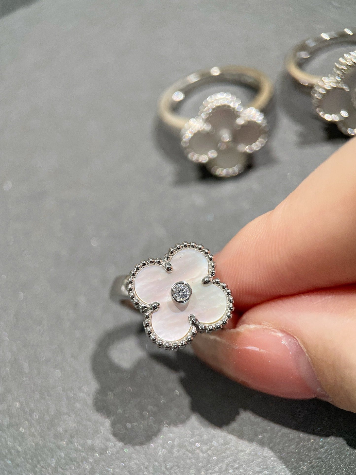 [Radiant Gem]¯CLOVER SILVER MOP DIAMOND RING