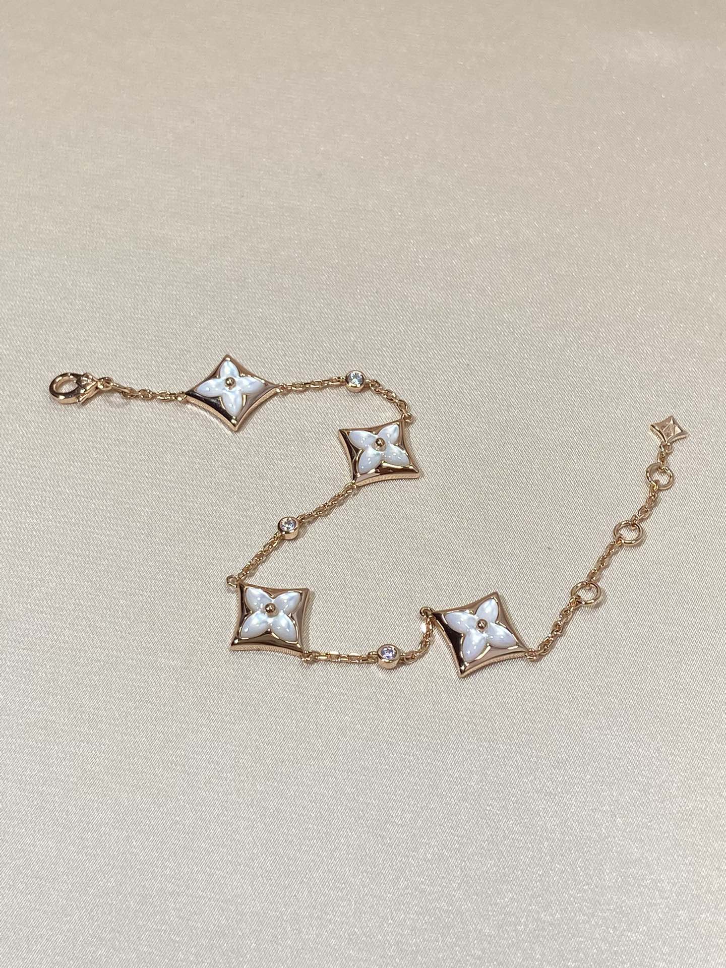 [Radiant Gem]¯STAR 4 MOTIF MOP DIAMOND PINK GOLD BRACELET