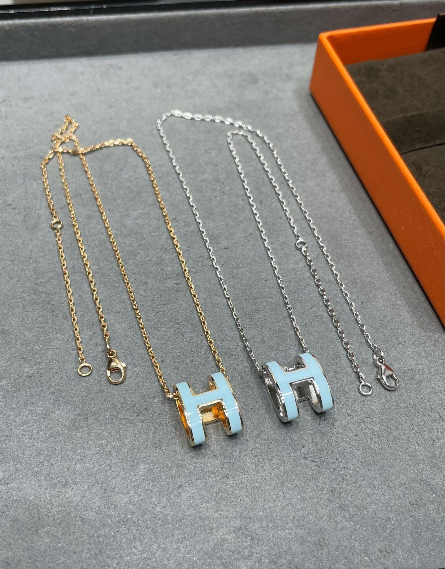 [Radiant Gem]¯POP H SKY BLUE NECKLACE