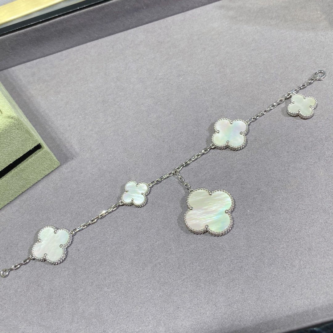 [Radiant Gem]¯CLOVER 5 MOTIF WHITE MOP SILVER BRACELET