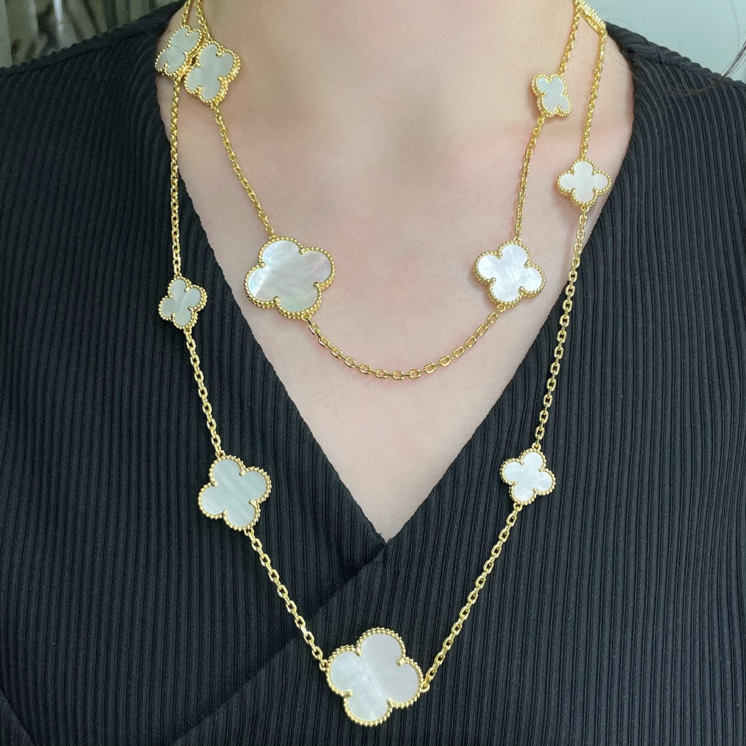 [Radiant Gem]¯CLOVER 16 MOTIF WHITE MOP GOLD NECKLACE