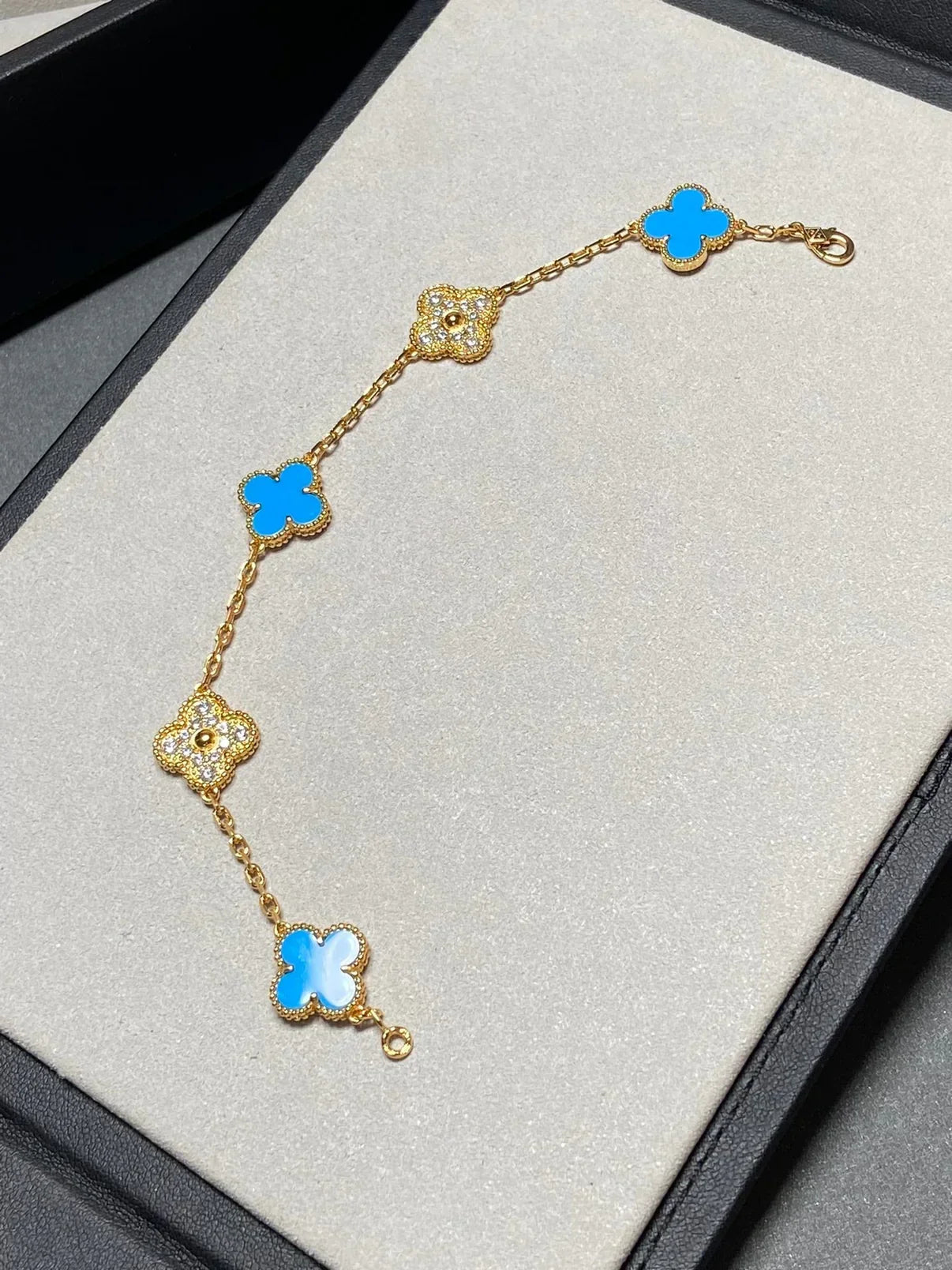 [Radiant Gem]New CLOVER 5 MOTIF BLUE AGATE BRACELET COLLECTION