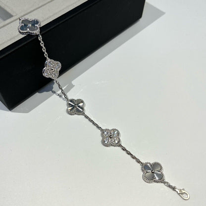 [Radiant Gem]New  CLOVER 5 MOTIF LASER BRACELET COLLECTION