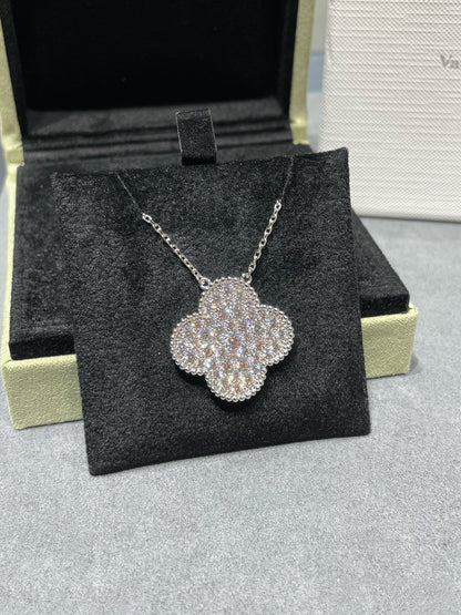 [Radiant Gem]¯CLOVER 25MM LARGE PENDANT DIAMOND PAVED SILVER NECKLACE