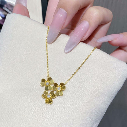 [Radiant Gem]¯FRIVOLE ROSE GOLD FLOWER DIAMOND NECKLACE