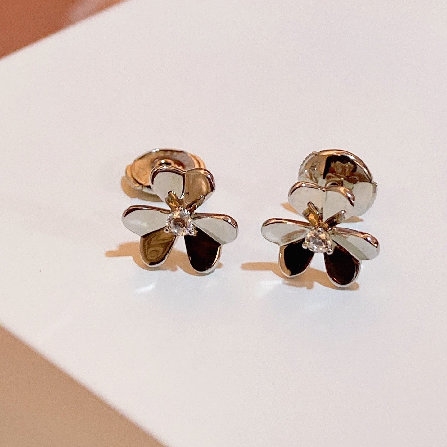 [Radiant Gem]¯FRIVOLE MINI FLOWER EARRINGS