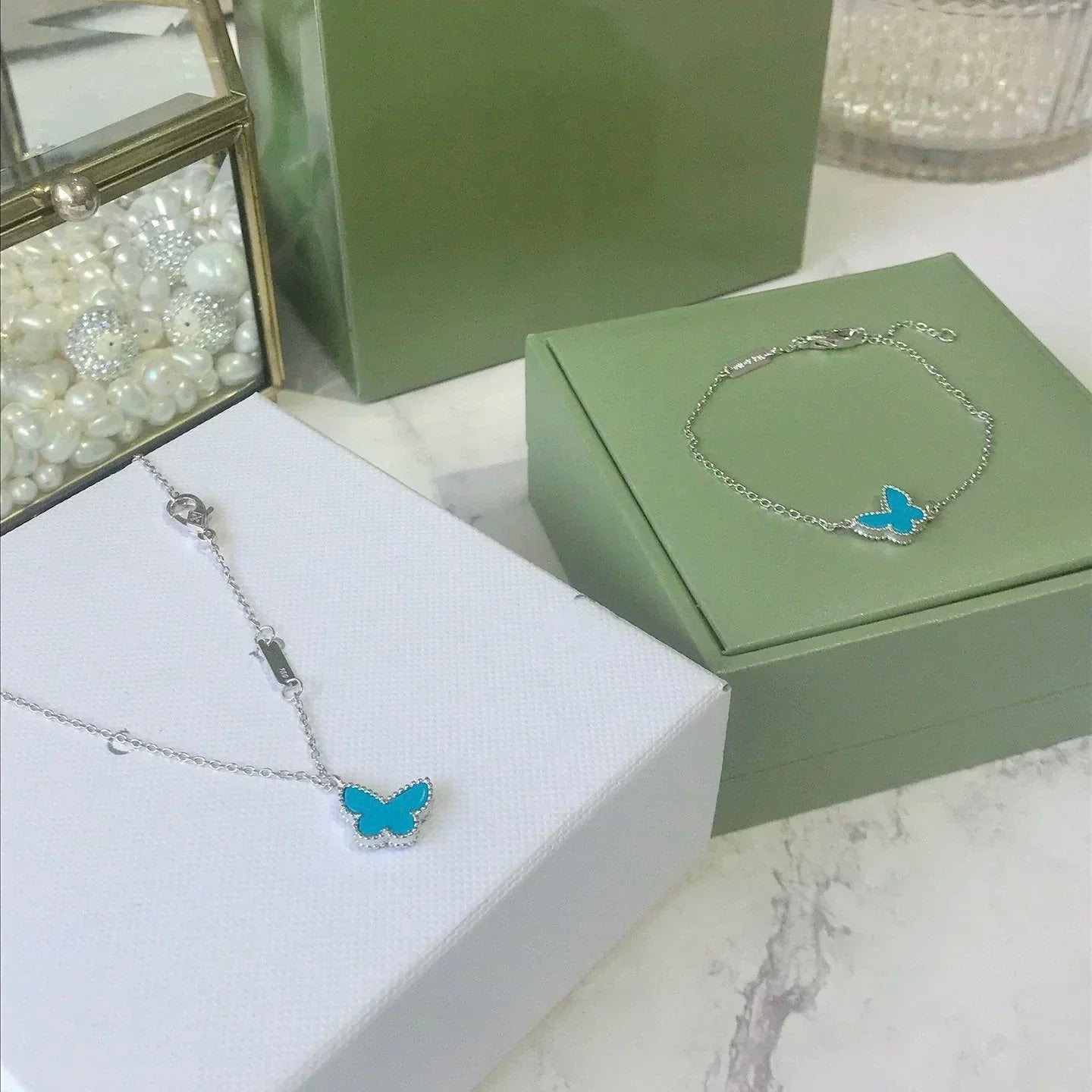 [Radiant Gem]¯BUTTERFLY TURQUOISE BUTTERFLY BRACELET SILVER