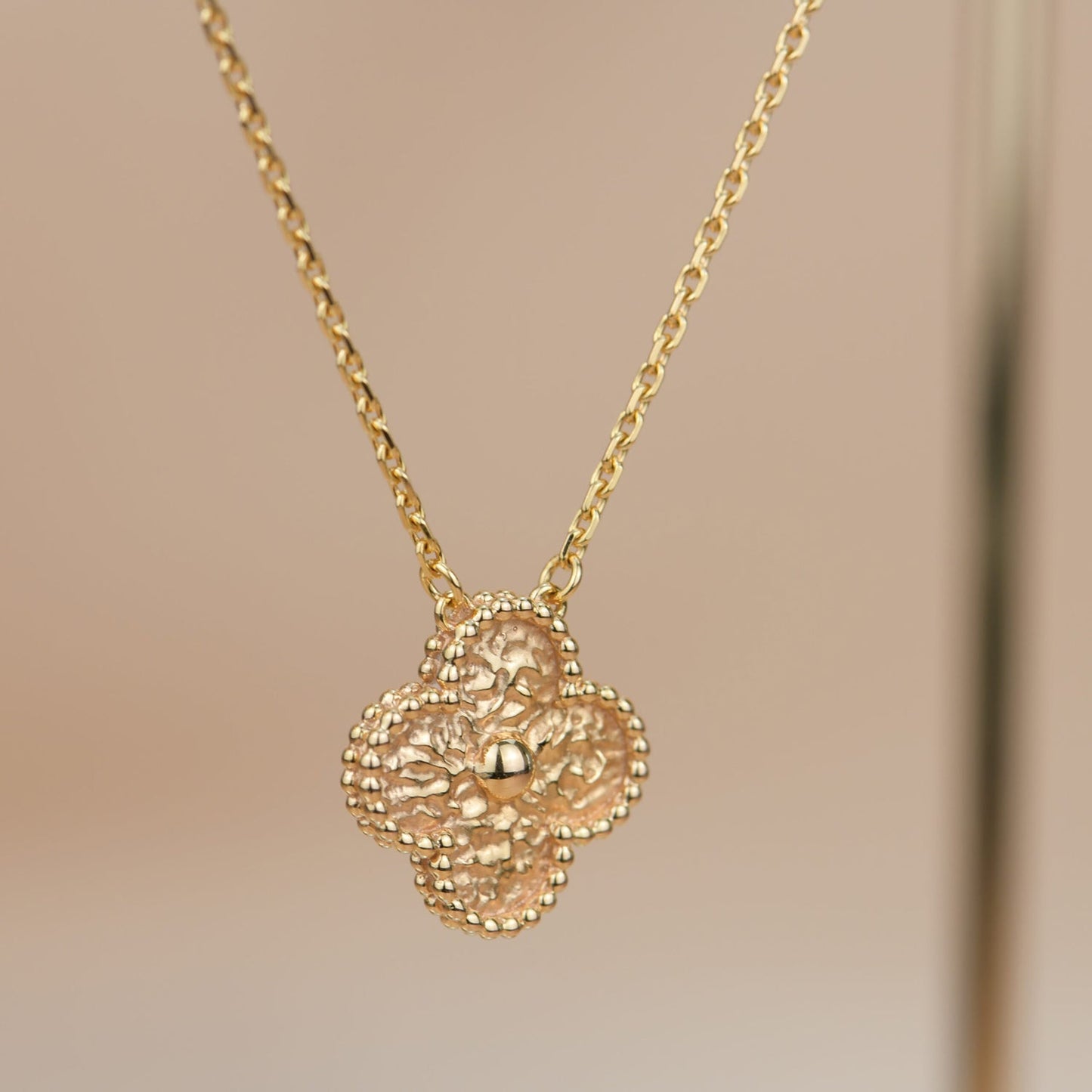 [Radiant Gem]¯CLOVER 15MM  BRONZING NECKLACE