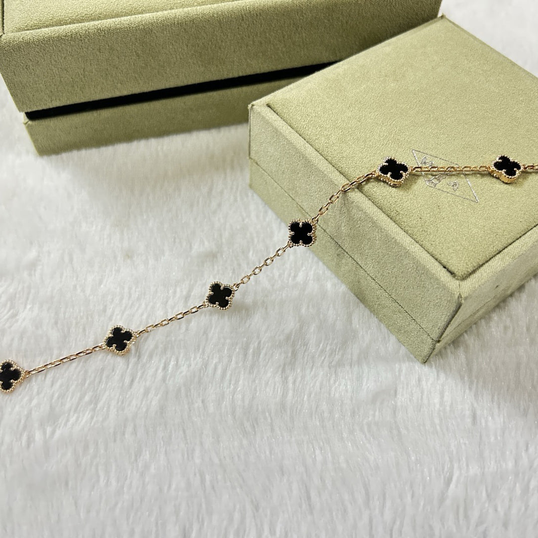 [[Radiant Gem]¯]CLOVER 6 MOTIF  ONYXS BRACELET