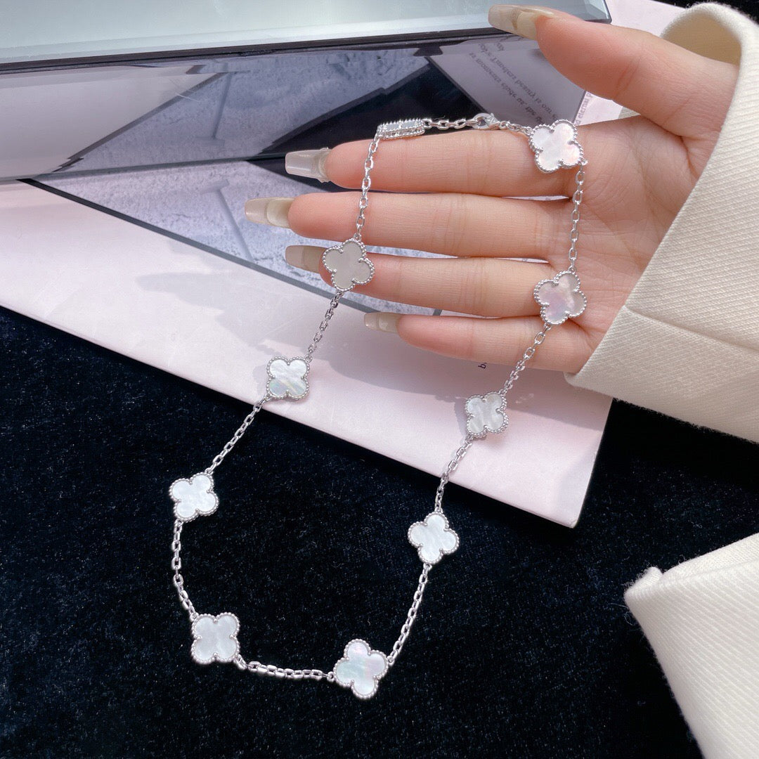 [Radiant Gem]¯CLOVER 10 MOTIFS WHITE MOTHER OF PEARL NECKLACE