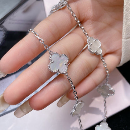 [Radiant Gem]¯CLOVER 10 MOTIFS WHITE MOTHER OF PEARL NECKLACE