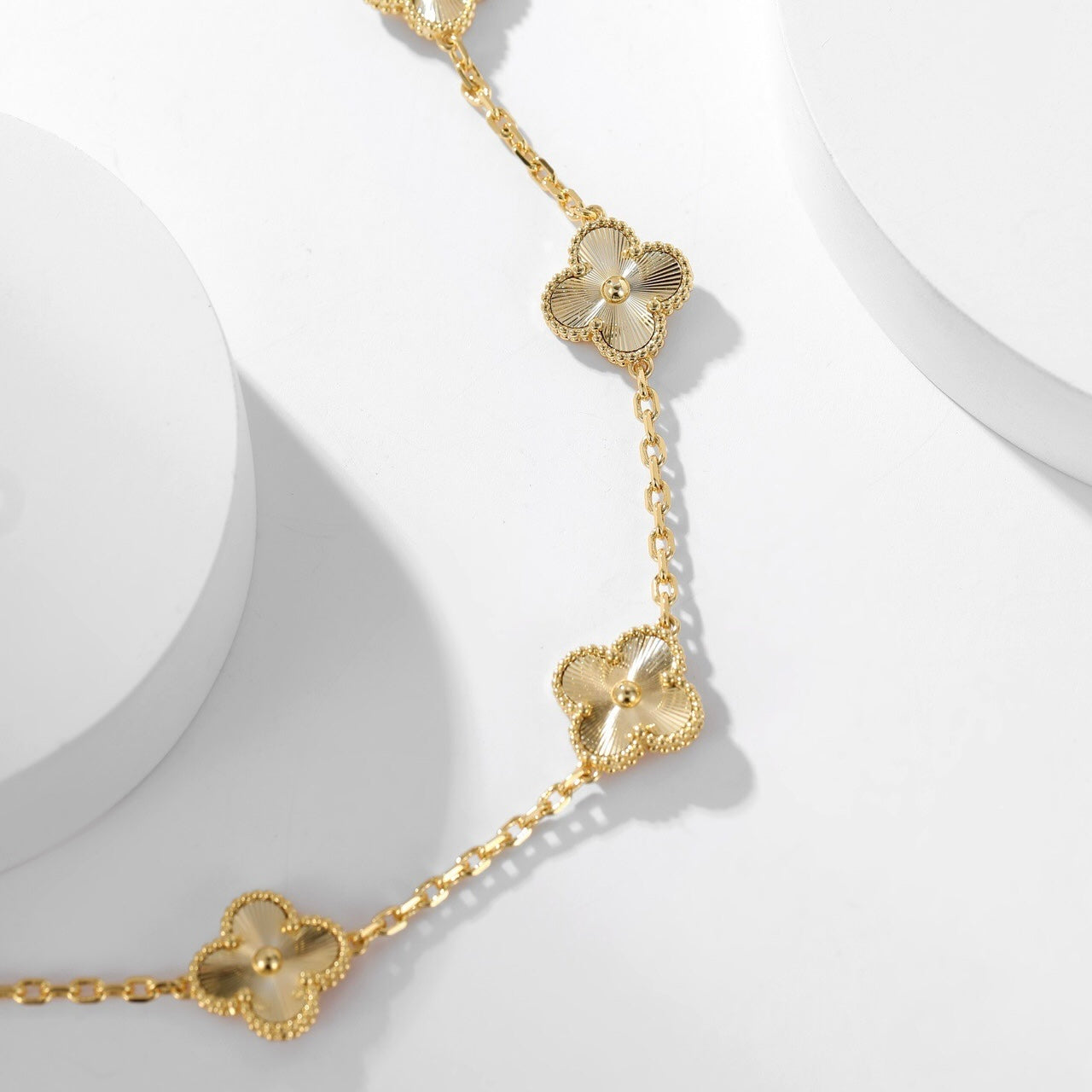 [Radiant Gem]¯CLOVER 10 MOTIFS LASER NECKLACE