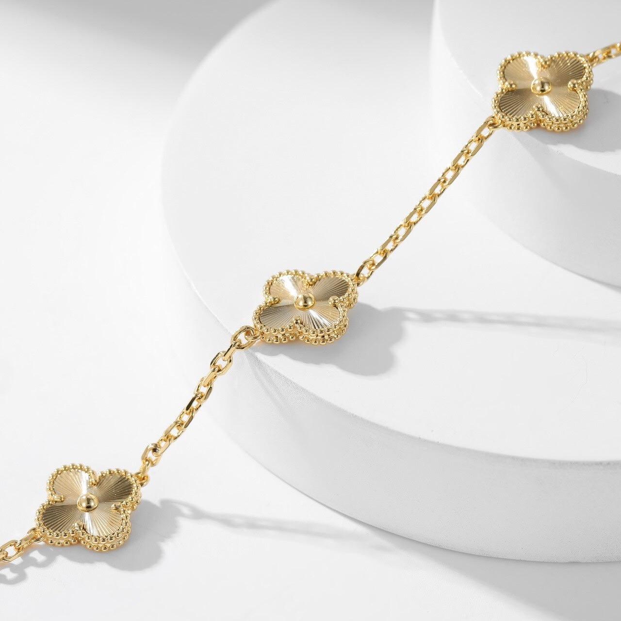 [Radiant Gem]¯CLOVER 10 MOTIFS LASER NECKLACE