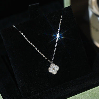 [Radiant Gem]¯CLOVER MINI 9.5MM PENDANT DIAMOND NECKLACE