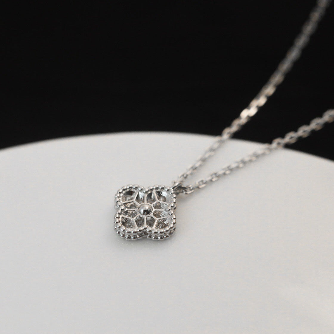 [Radiant Gem]¯CLOVER MINI 9.5MM PENDANT DIAMOND NECKLACE