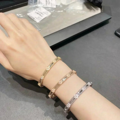 [Radiant Gem]¯CLOVER BRACELET 4MM DIAMONDS