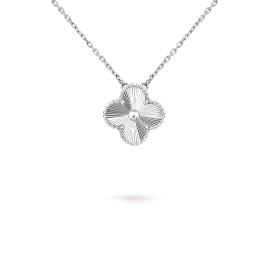 [Radiant Gem]¯CLOVER 15MM LASER NECKLACE SILVER