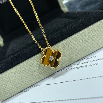 [Radiant Gem]¯CLOVER 15MM DIAMOND AND YELLOW TIGER'S EYE AGATE necklace