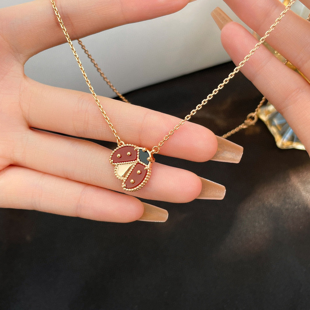 [Radiant Gem]¯LUCKY  CARNELIANS LADYBUG NECKLACE