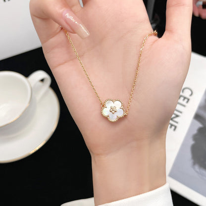 [Radiant Gem]¯LUCKY WHITE MOP PLUM BLOSSOM  BRACELET