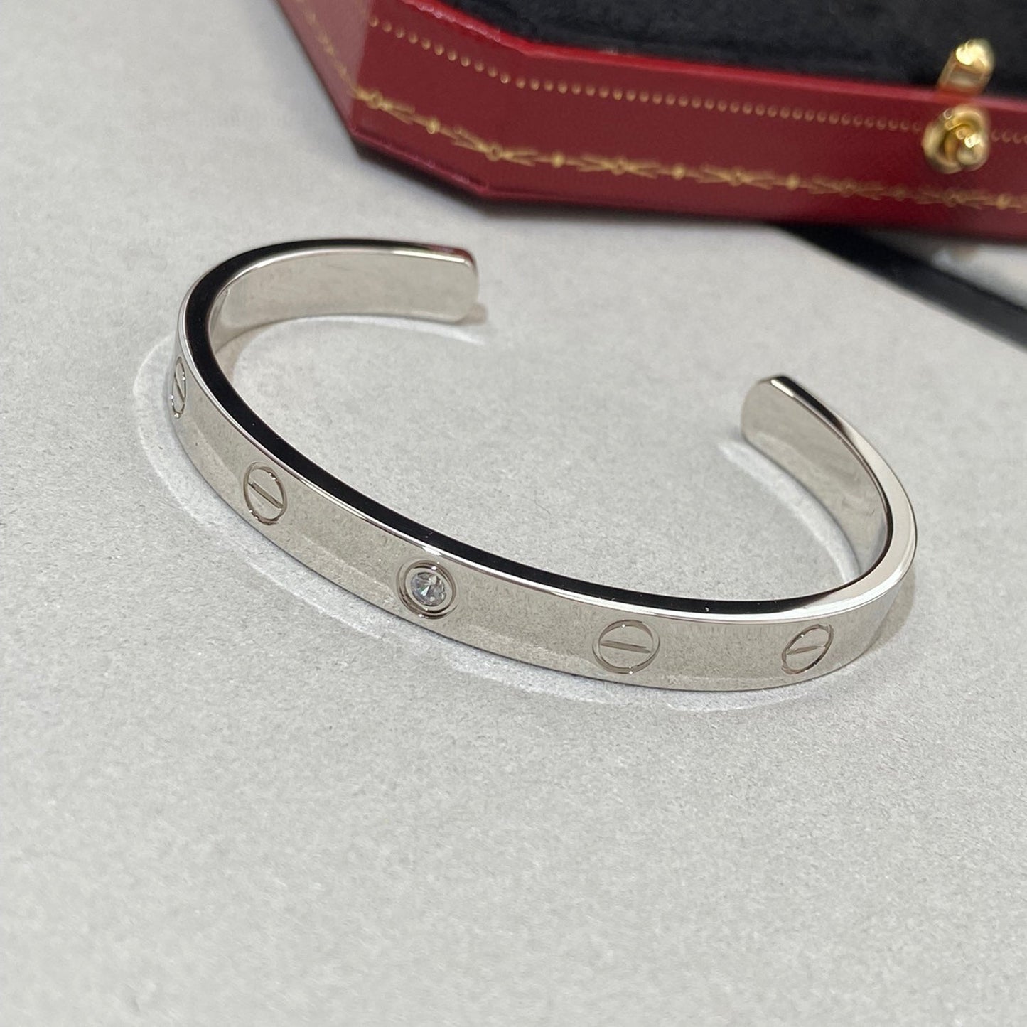 [Radiant Gem]¯LOVE BRACELET 6.1MM 1 DIAMOND OPEN CUFF