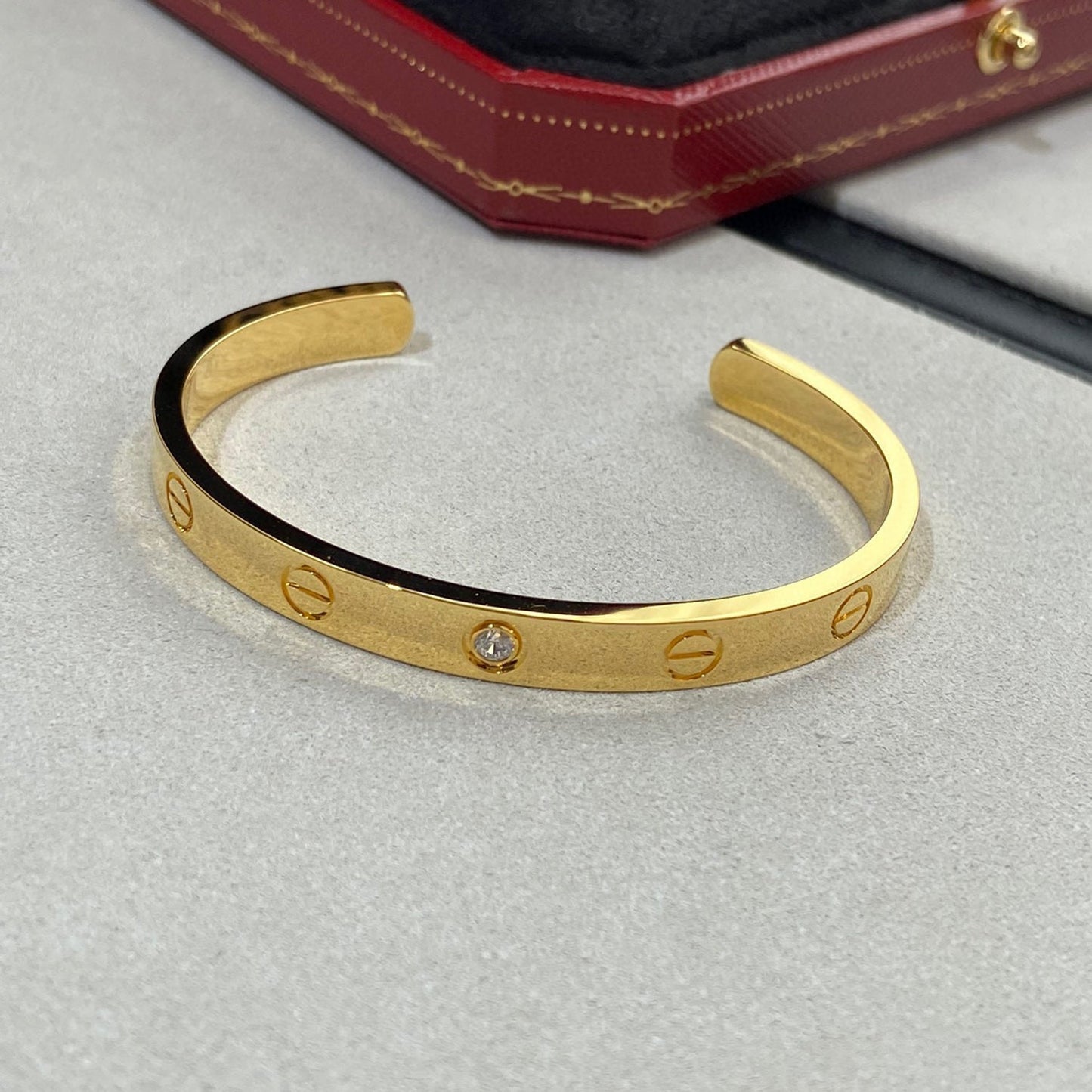 [Radiant Gem]¯LOVE BRACELET 6.1MM 1 DIAMOND OPEN CUFF